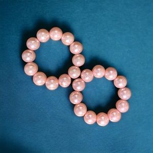 Two Vintage Large Pearl Bracelet’s